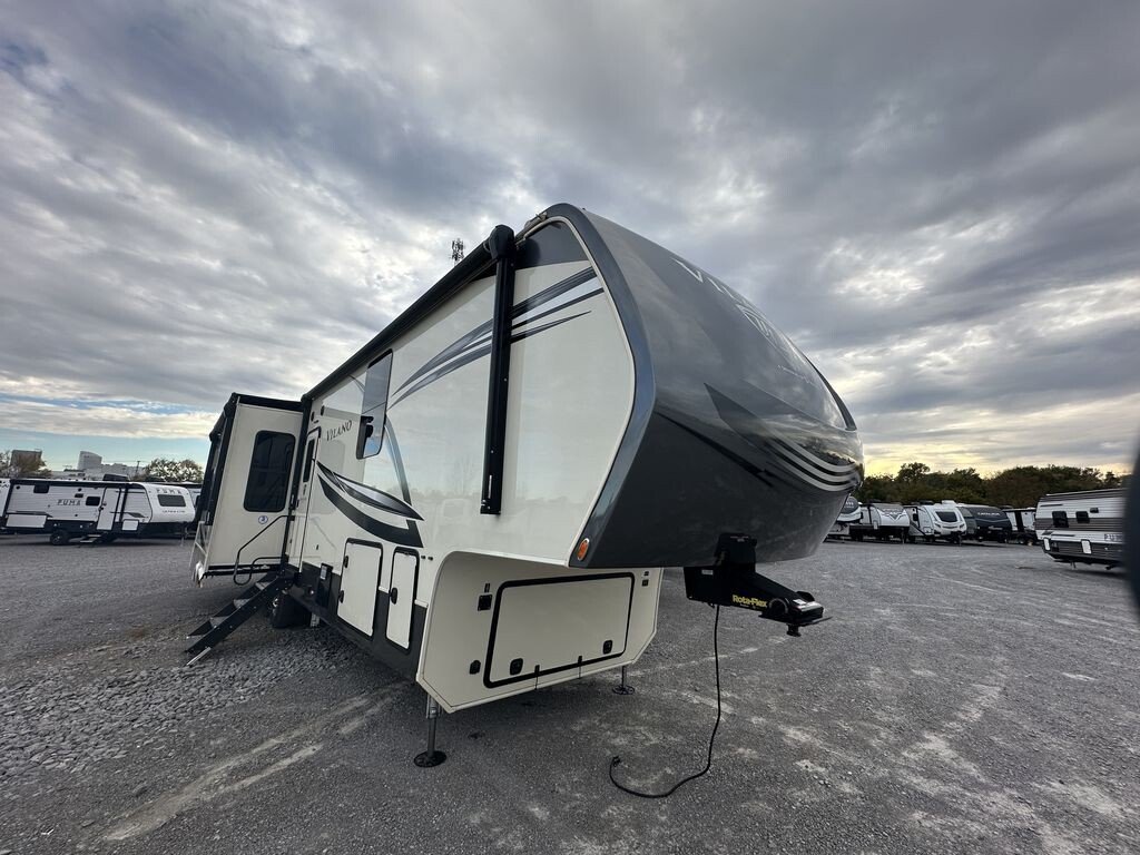 2022 Vanleigh Vilano RVs for Sale - RVs on Autotrader