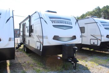 New 2022 Winnebago Minnie