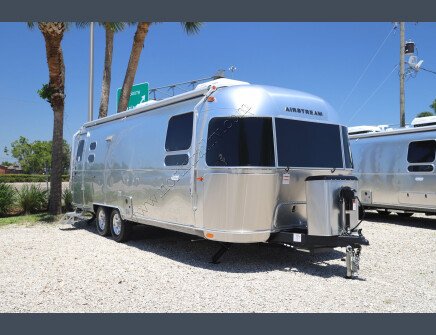 Photo 1 for New 2023 Airstream Flying Cloud
