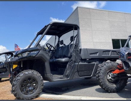 Photo 1 for New 2023 Can-Am Defender