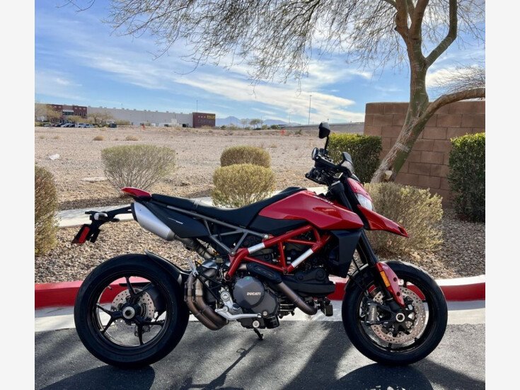 Thumbnail Photo undefined for New 2023 Ducati Hypermotard 950