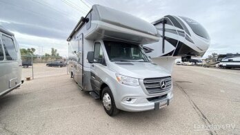 New 2023 Dynamax Isata