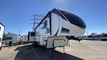 New 2023 Grand Design Reflection