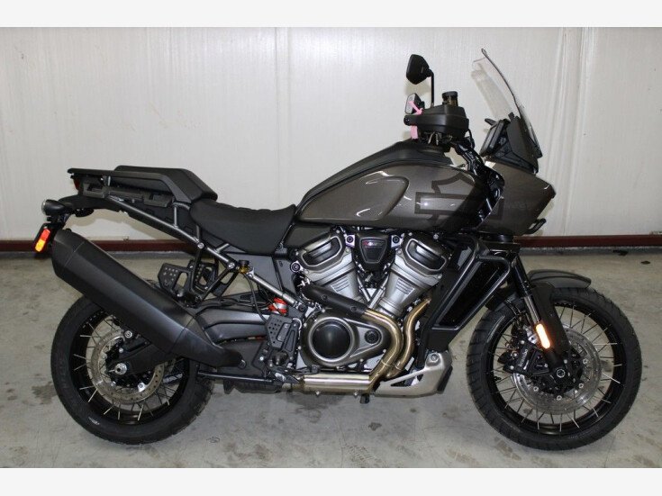 Thumbnail Photo undefined for New 2023 Harley-Davidson Pan America Special
