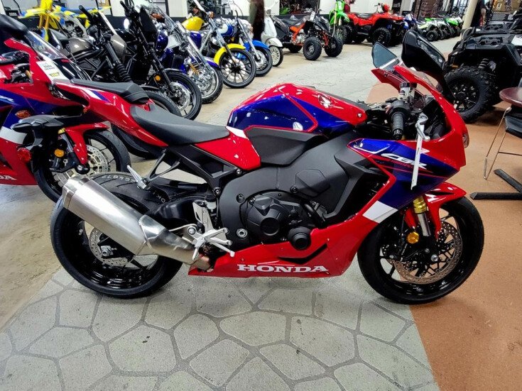 Thumbnail Photo undefined for New 2023 Honda CBR1000RR