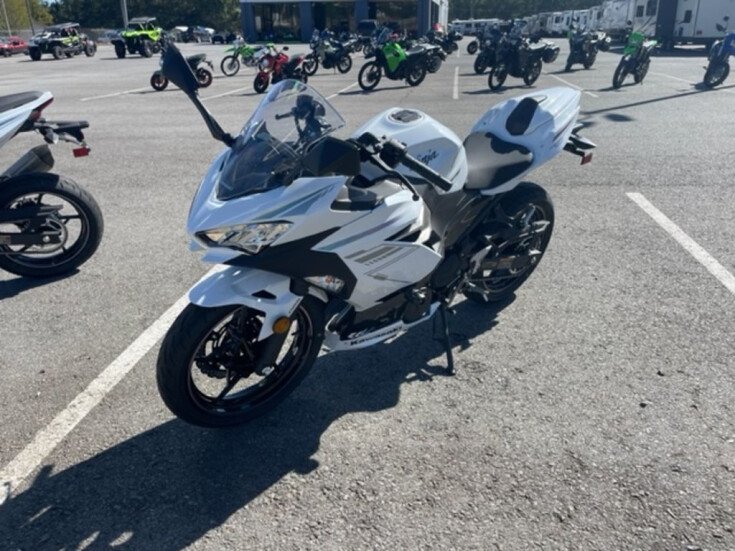 Thumbnail Photo undefined for New 2023 Kawasaki Ninja 400 ABS