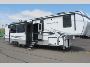 2023 Keystone Avalanche 390DS for sale 300451810