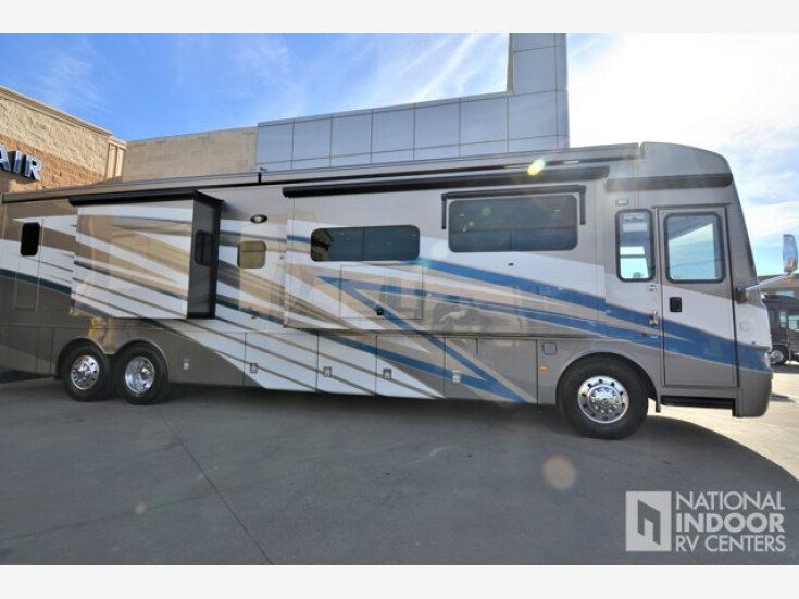 Thumbnail Photo undefined for New 2023 Newmar Ventana