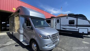 New 2023 Tiffin Wayfarer