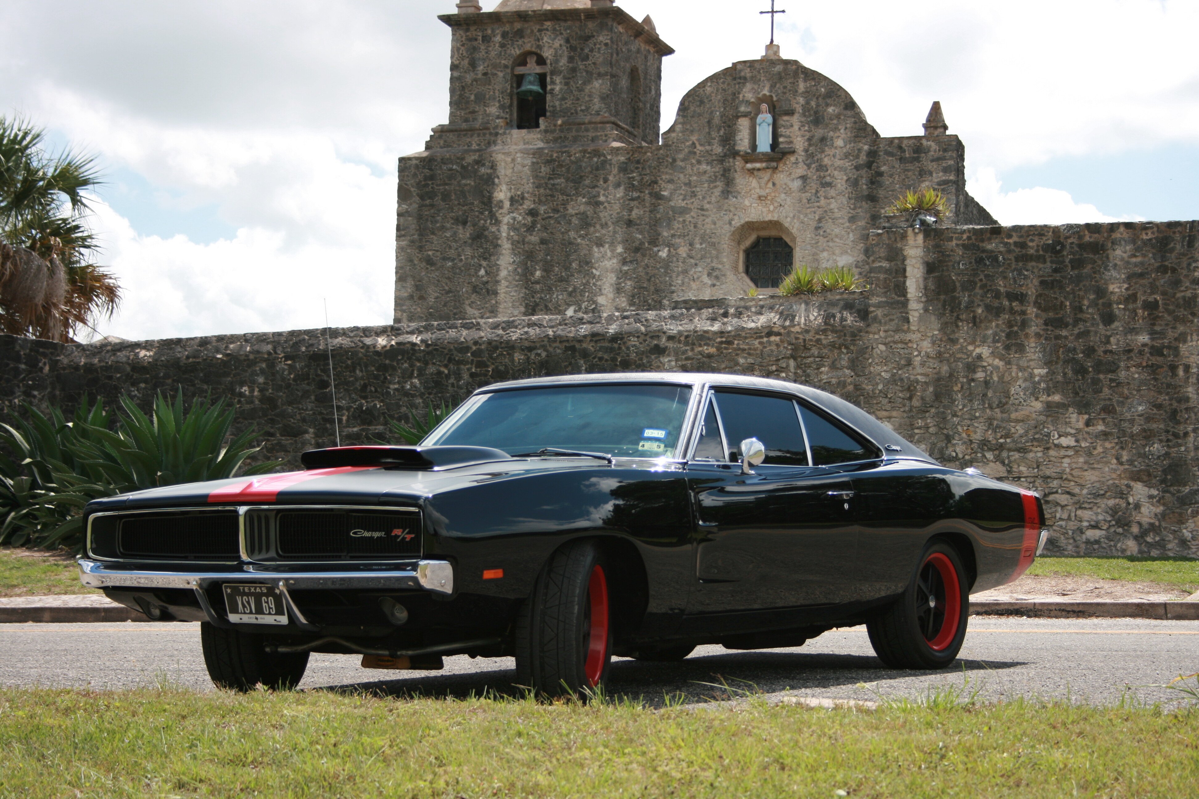 Самая опасная машина в мире dodge charger