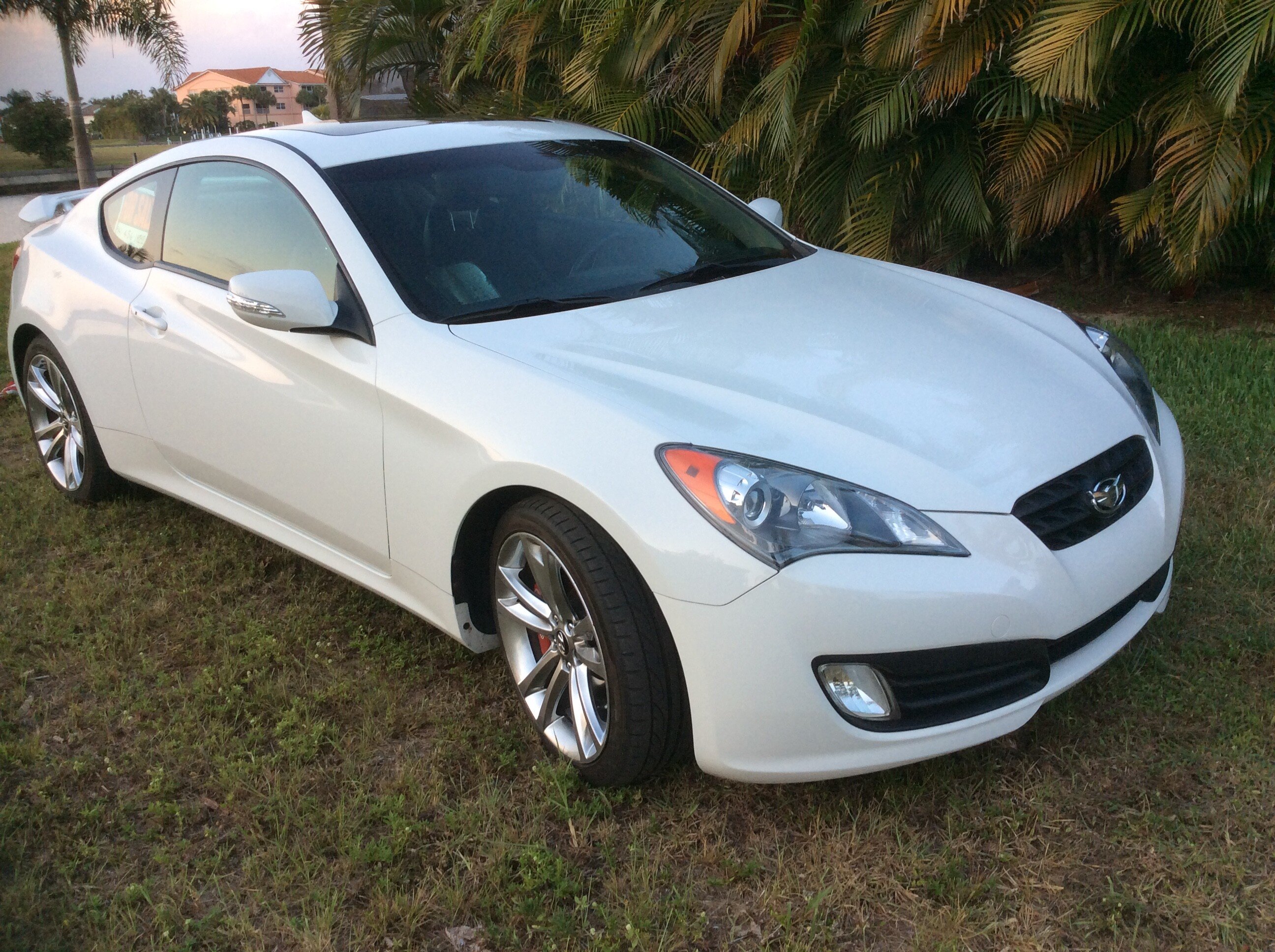 Hyundai genesis coupe 2012