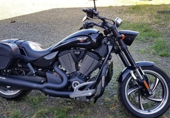 victory hammer saddlebags