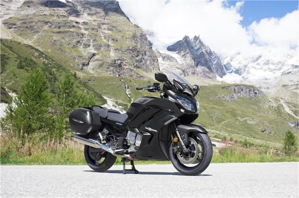 2020 yamaha fjr 1300 ultimate