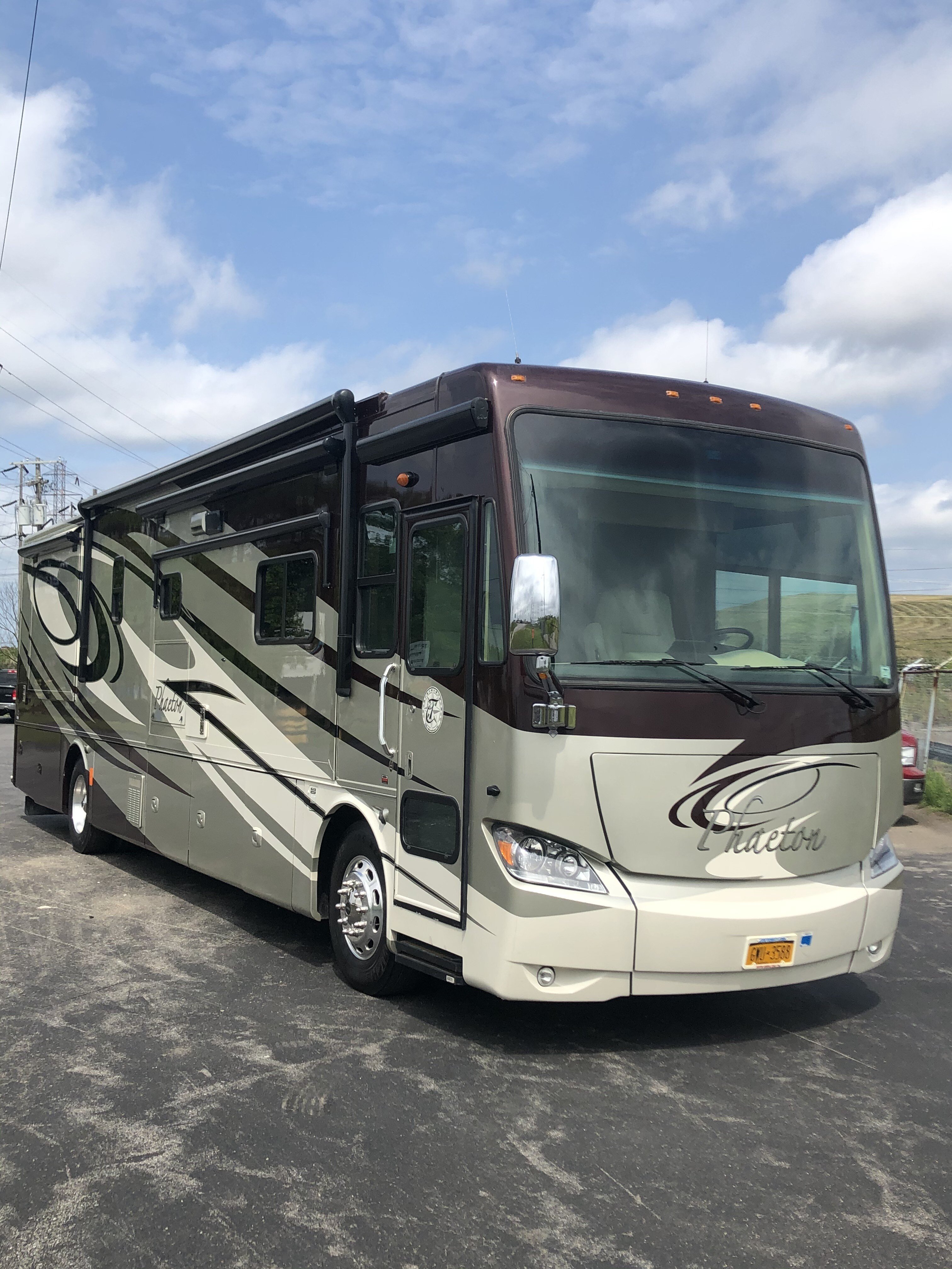 2011 Tiffin Phaeton 40QKH for sale near Niagara Falls, New York 14304 ...